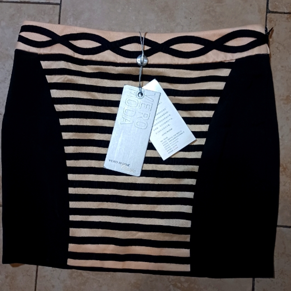 Vero Moda (Classic) Small Skirt 160/64a